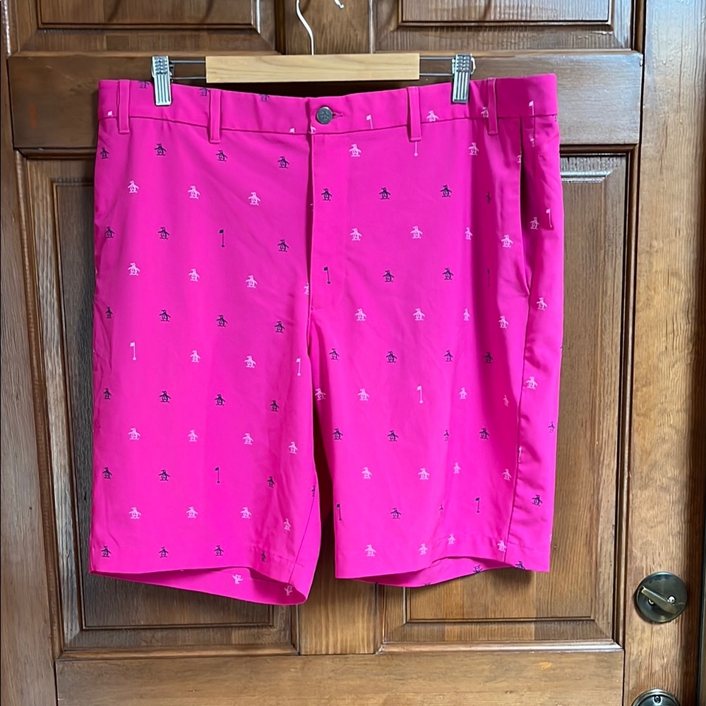 Original Penguin  Men's Pink Shorts with Embroidered Design Size 40